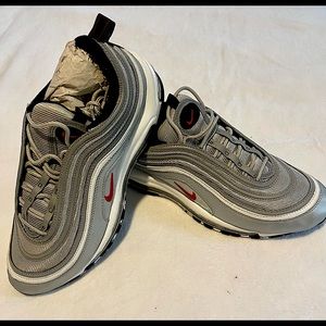 Like new. Excellent condition.